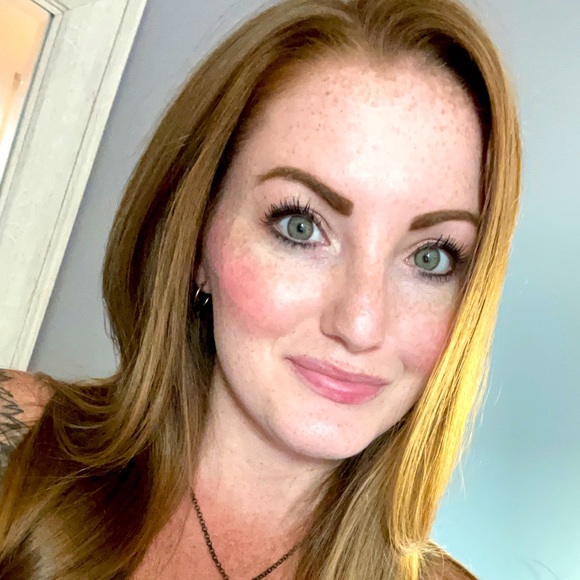 Meet your Posher, Kristen - Picture 1 of 1